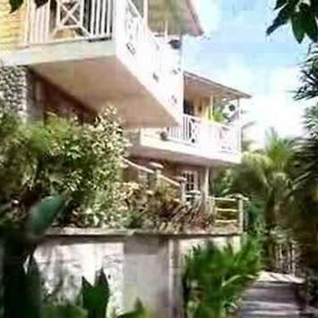 Calibishie Lodges Hotel ภายนอก รูปภาพ