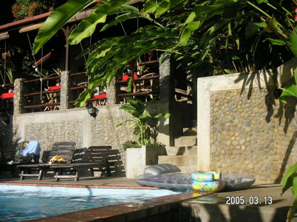 Calibishie Lodges Hotel ภายนอก รูปภาพ